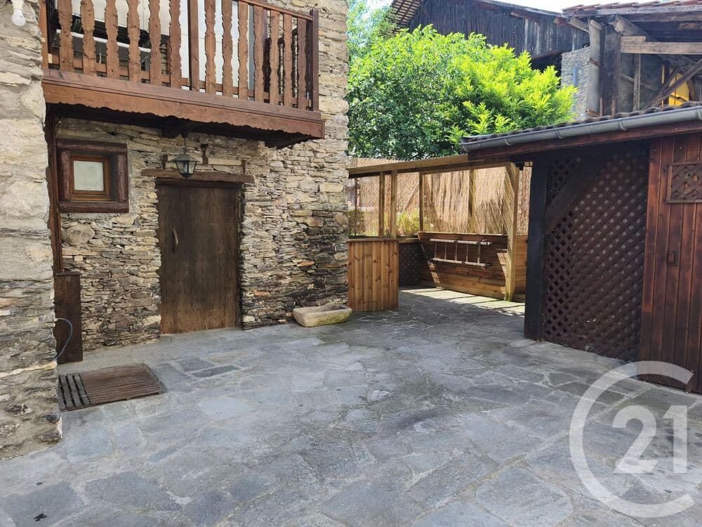 Maison - 4 pièce(s) - 90 m²
