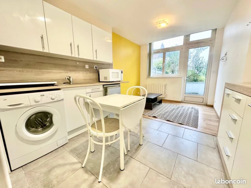 Studio 1 pièce 20 m²