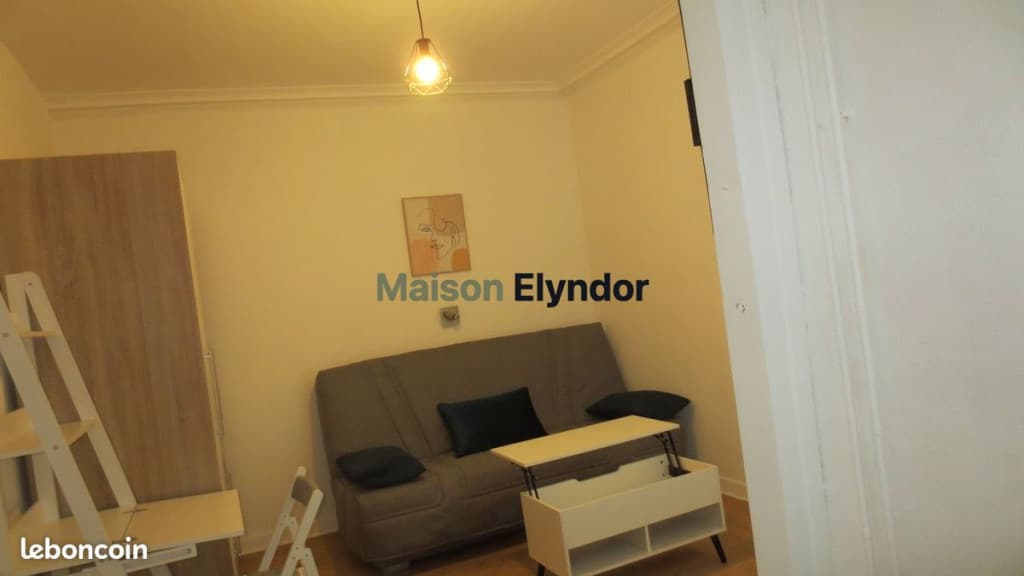 Studio 1 pièce 18 m²