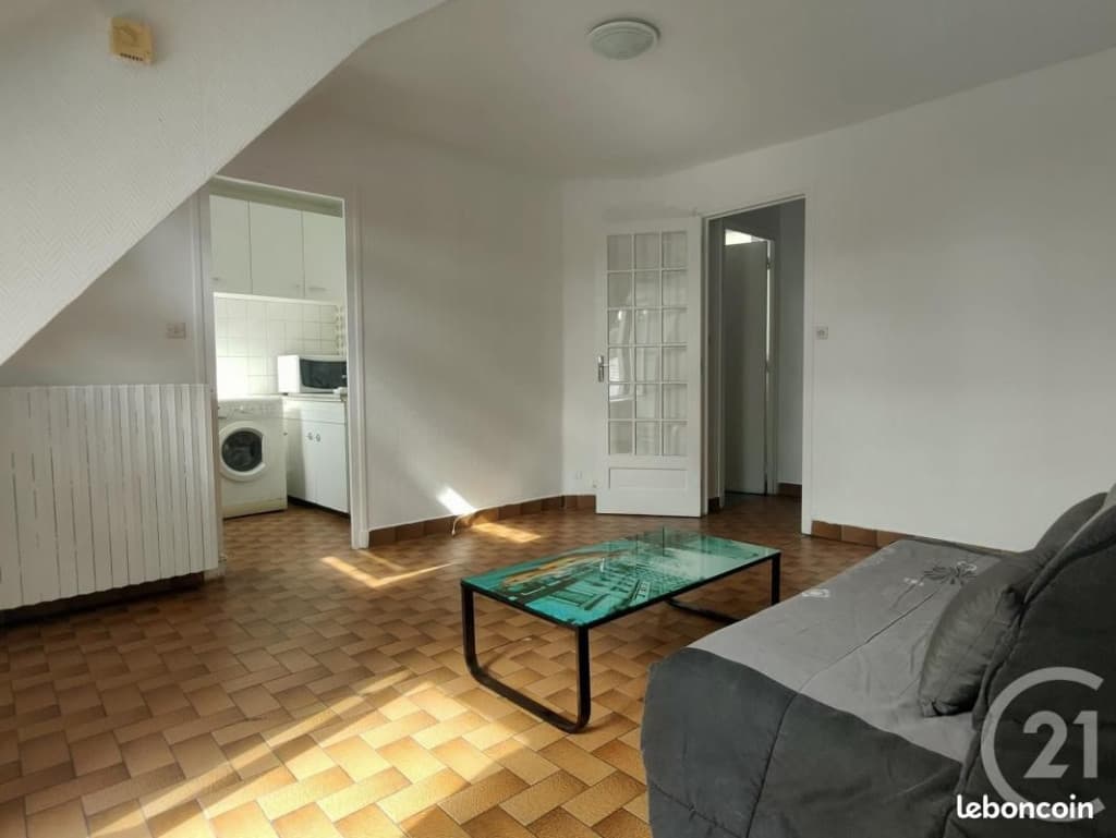 Studio 1 pièce 44 m²