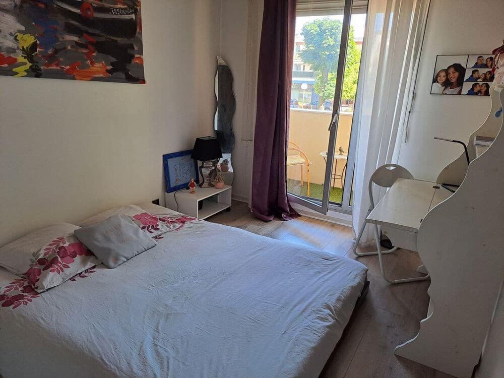 Appartement - 3 pièce(s) - 10 m²