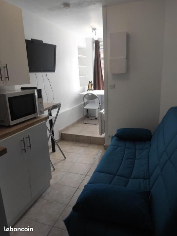 Studio 1 pièce 13 m²