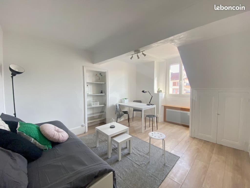 Studio 1 pièce 20 m²