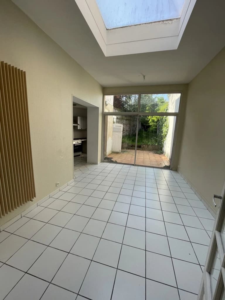 Maison - 7 pièce(s) - 155 m²