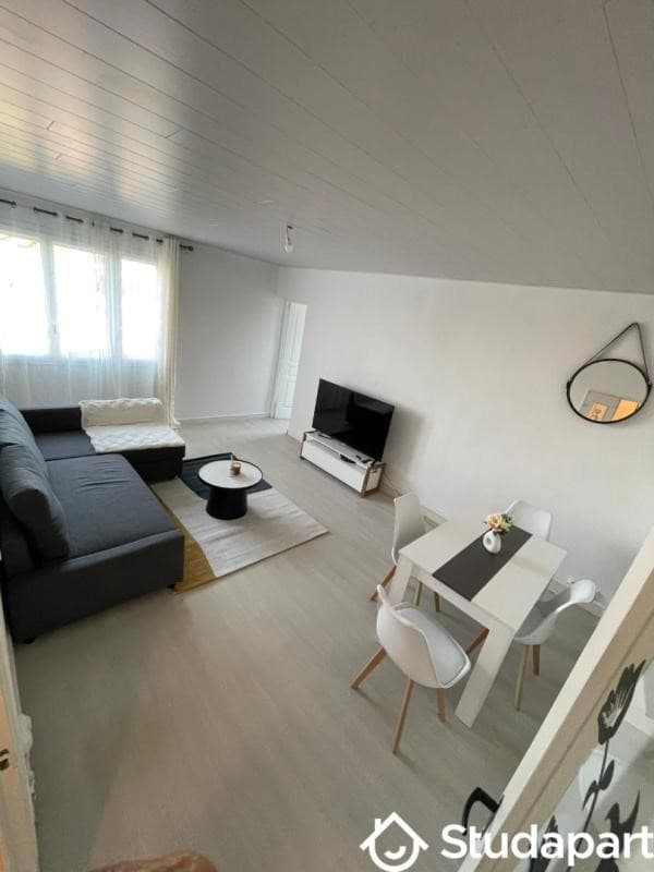 Location studio meublée