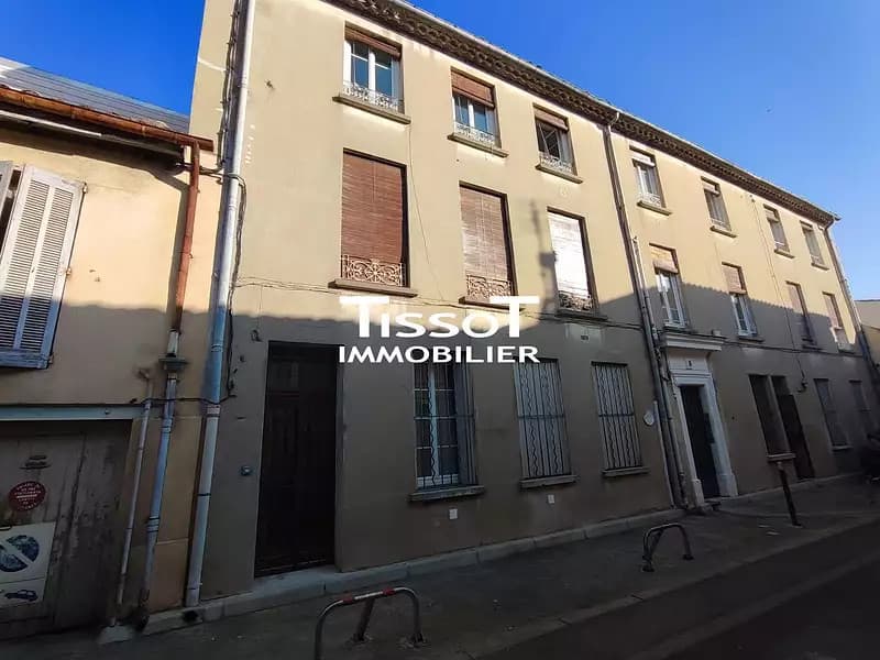 Location appartement 2 pièces 29 m² Nîmes (30000) - Superimmo
