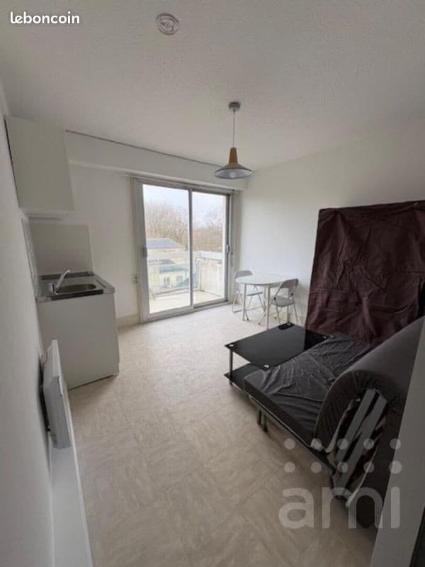 Studio 1 pièce 17 m²