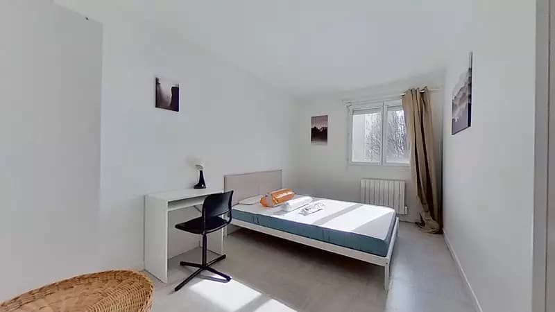 Location appartement 4 pièces 25 m² Vaulx-en-Velin (69120) - Superimmo