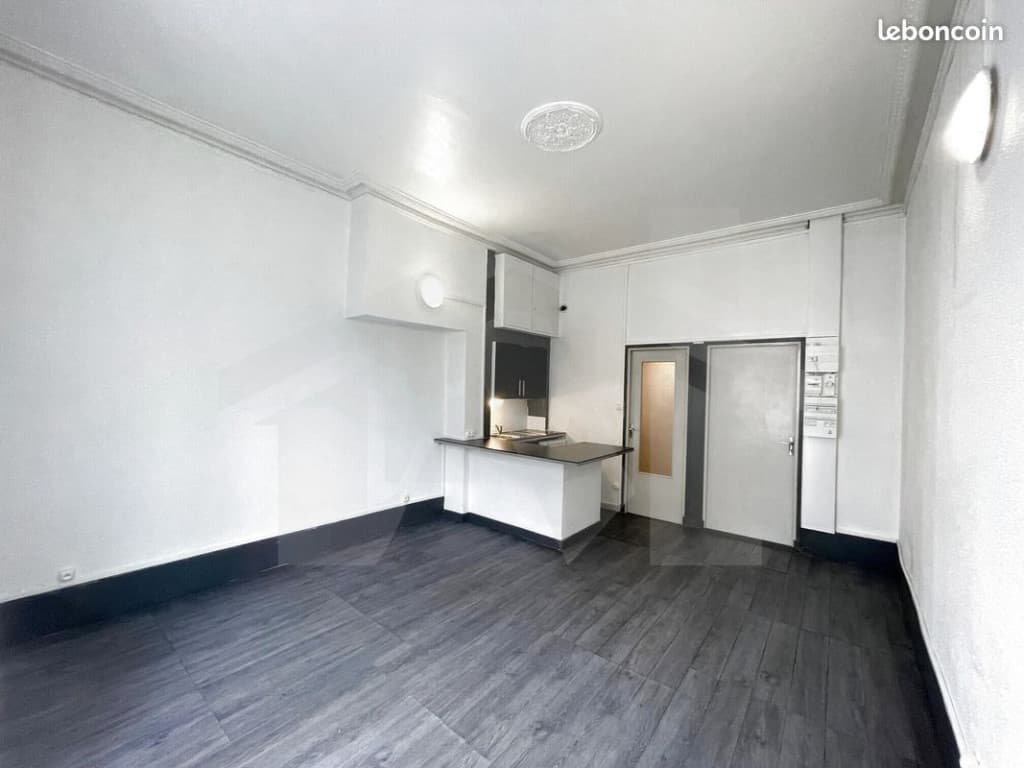 Studio 1 pièce 24 m²