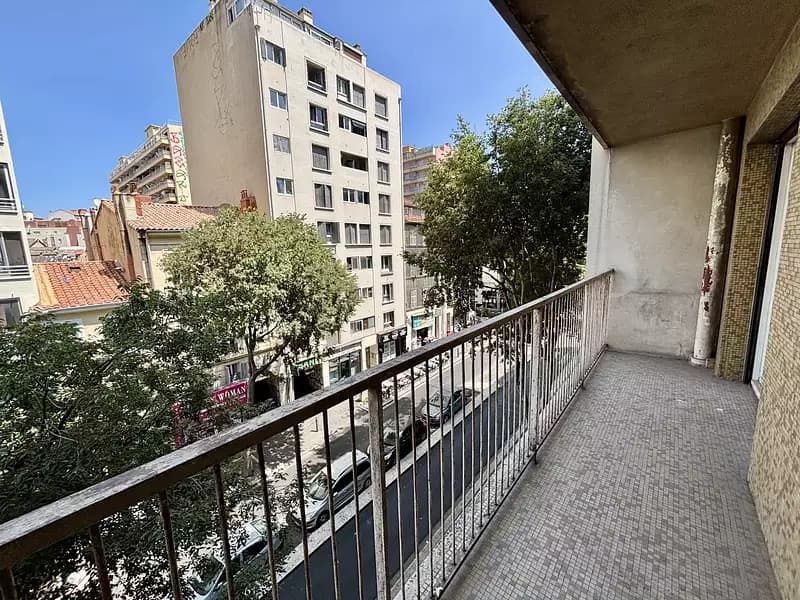 Location appartement 3 pièces 65 m² Marseille 3ème - Superimmo