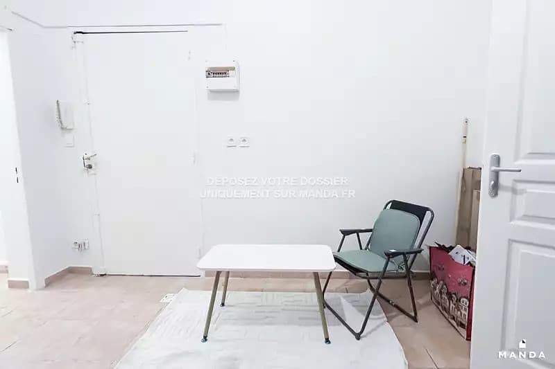 Location appartement 1 pièce 15 m² Marseille 1er - Superimmo