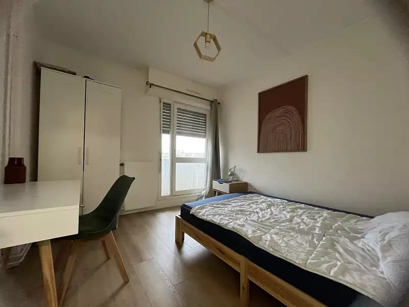 Location appartement 1 pièce 10,28 m² Noisy-le-Grand (93160) - Superimmo
