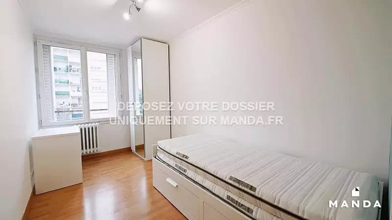 Location appartement 5 pièces 9 m² Vitry-sur-Seine (94400) - Superimmo