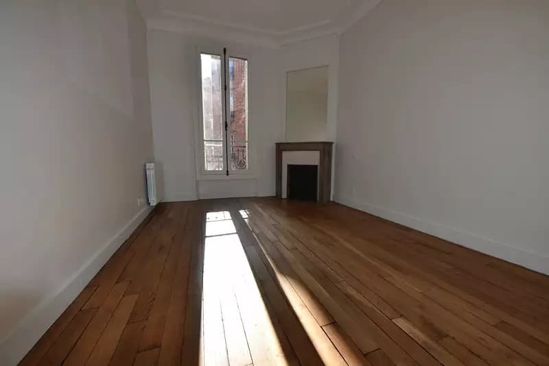 Location appartement 3 pièces 60 m² Paris 18ème - Superimmo