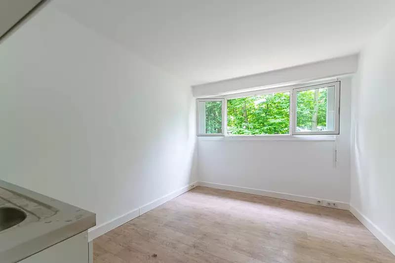Location appartement 1 pièce 19 m² Ville-d'Avray (92410) - Superimmo