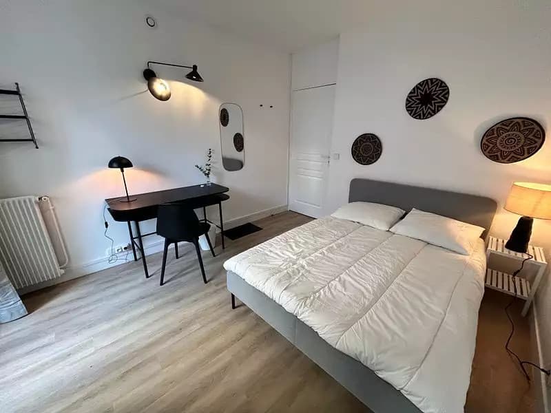 Location appartement 1 pièce 21 m² Paris 14ème - Superimmo