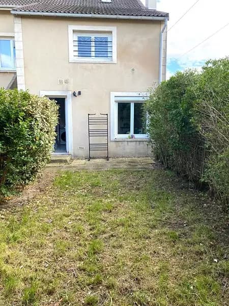 Location appartement 2 pièces 35 m² Les Mureaux (78130) - Superimmo