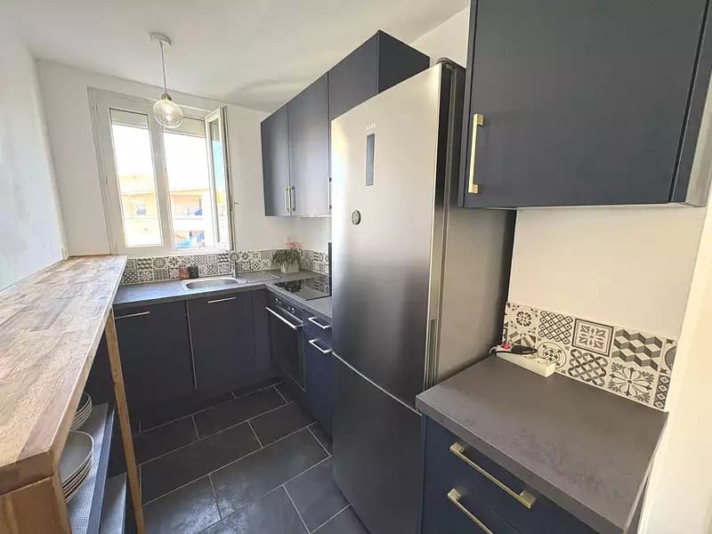 Location appartement 4 pièces 59,02 m² Toulon (83000) - Superimmo