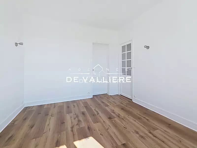 Location appartement 4 pièces 35 m² Nanterre (92000) - Superimmo