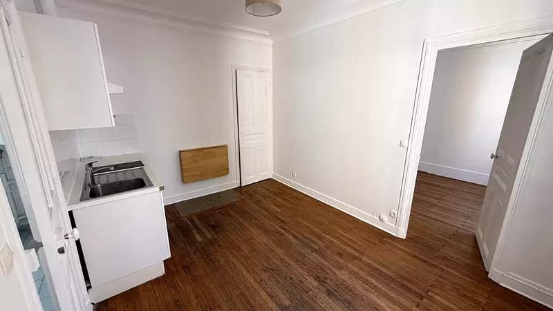 Location appartement 2 pièces 36 m² Paris 16ème - Superimmo
