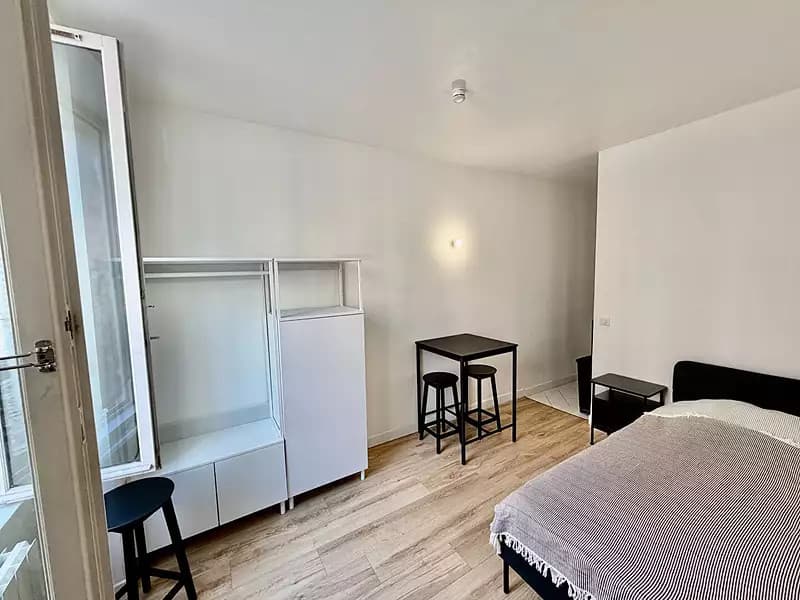 Location appartement 1 pièce 17,01 m² Versailles (78000) - Superimmo