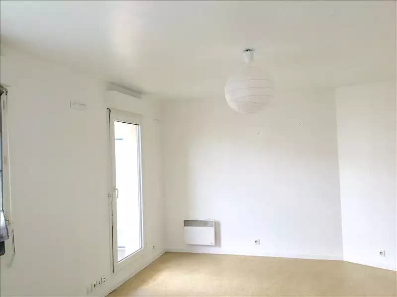 Location appartement 1 pièce 28,41 m² Poissy (78300) - Superimmo