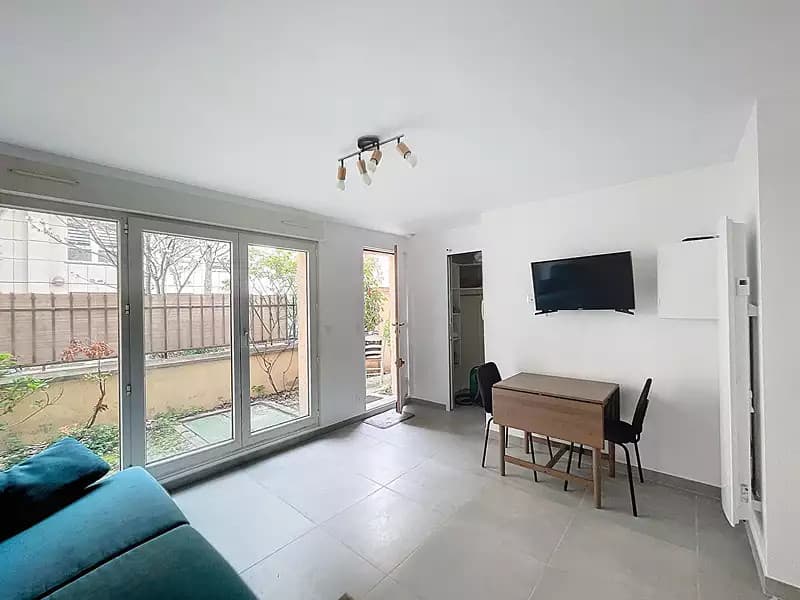 Location appartement 1 pièce 21,66 m² Courbevoie (92400) - Superimmo