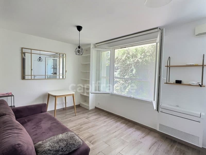 Dpt Val de Marne (94), à louer Creteil appartement T2, rez-de-jardin. Construction 2021. Pompe à chaleur. Climatisation