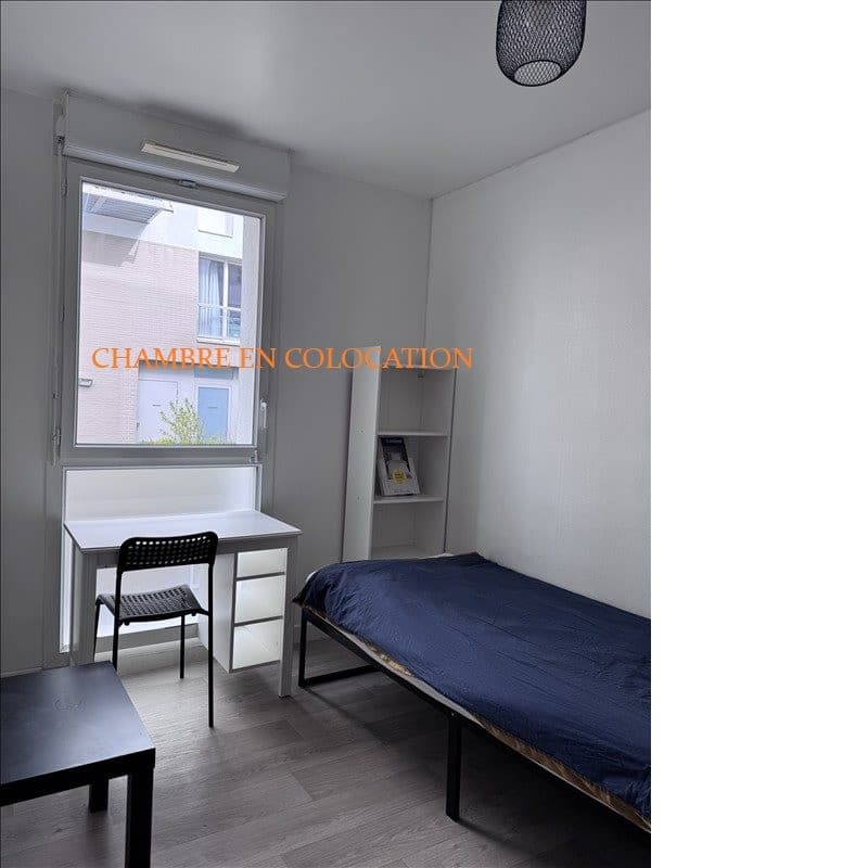 Chambre en colocation - Rdc - 10 m2 - Meublé