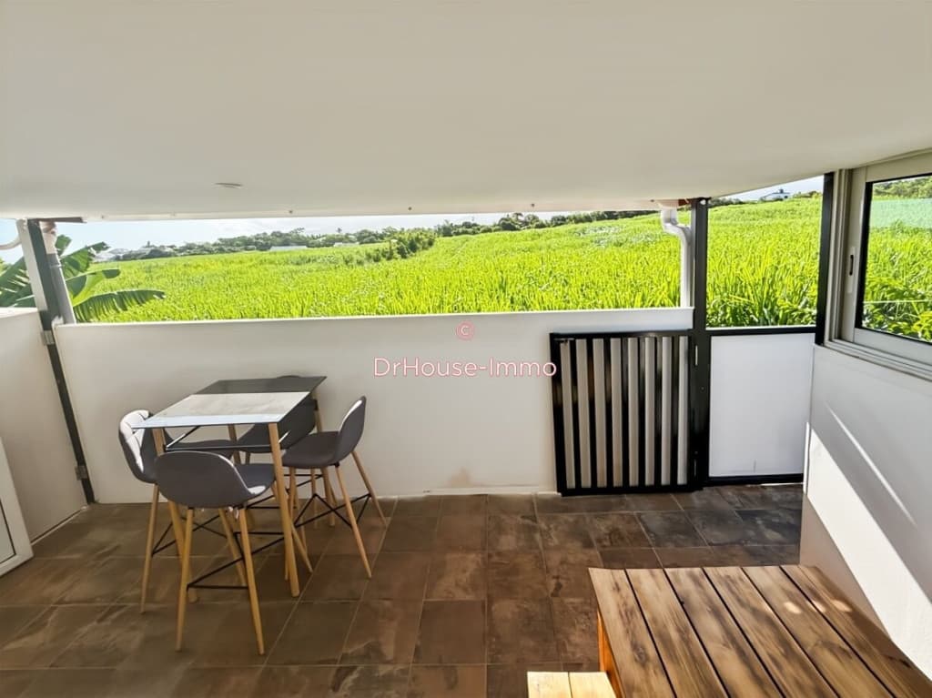 Appartement 3 pièces avec grande varangue à Saint-Pierre (Ravine des Cabris)