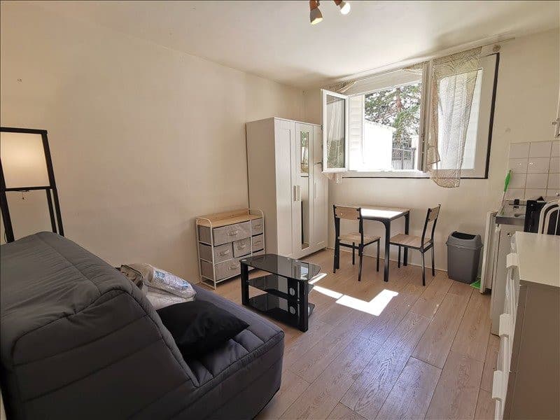 Appartement - RDC - 12,18 m2 - 1 pièce - Meublé