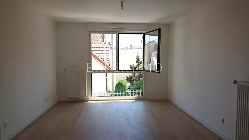 Location appartement 2 pièces 42 m² Arcueil (94110) - Superimmo
