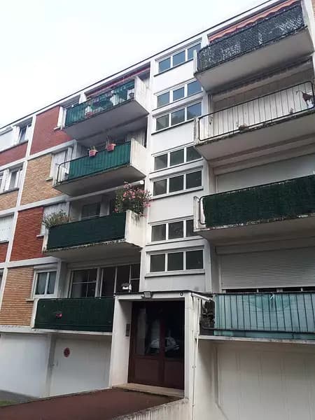 Location appartement 3 pièces 75 m² Sainte-Geneviève-des-Bois (91700) - Superimmo